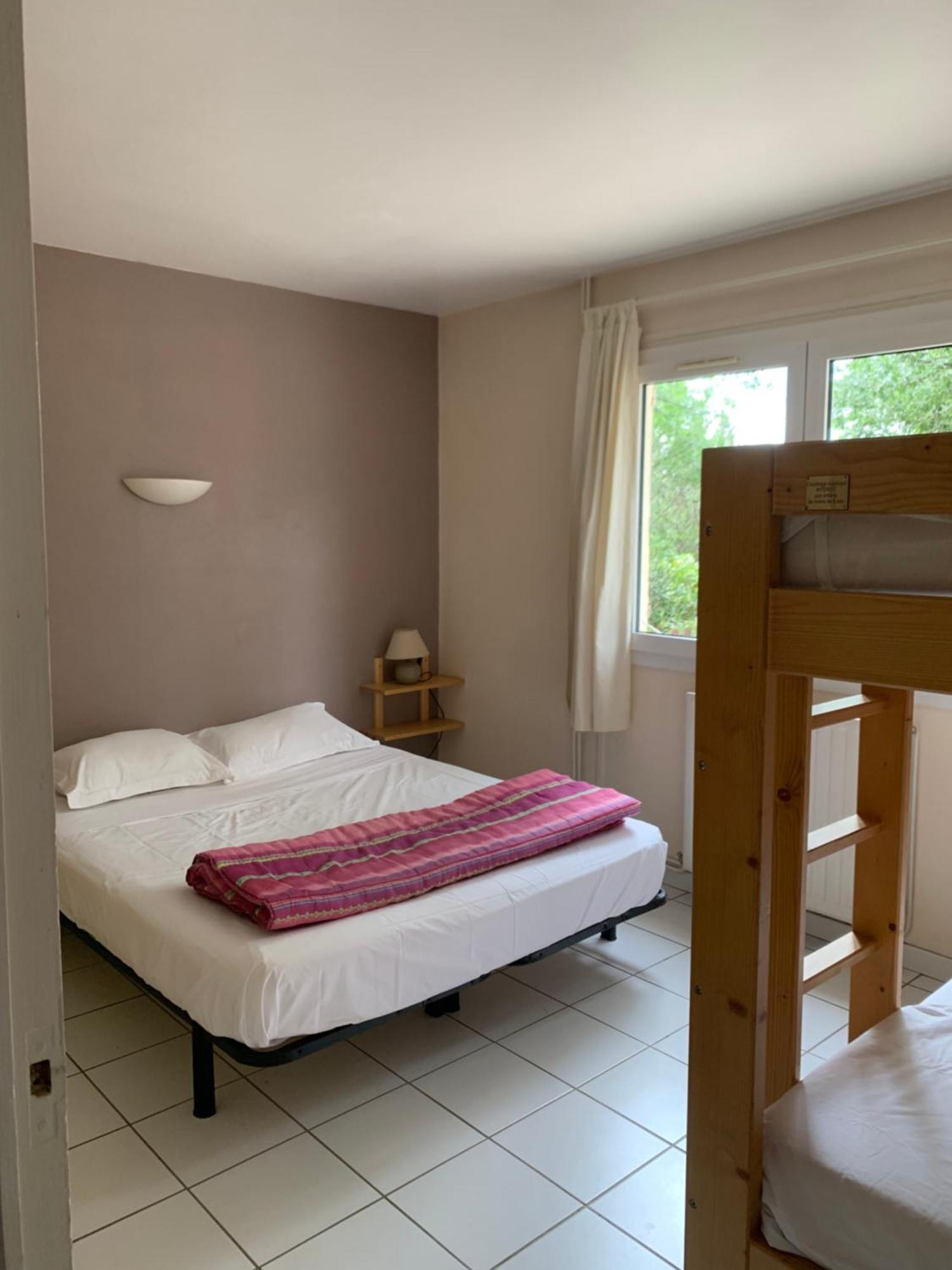 Ferienhaus Avec Piscine Privee Au Coeur D'une Foret De Chenes Proche De Vallon Pont D'arc Saint Alban Auriolles